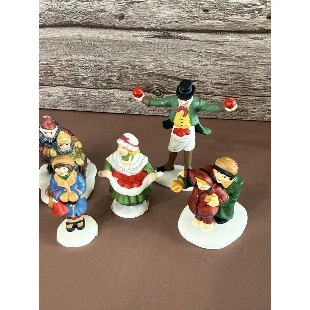 Department 56 Christmas Village Miniature People -6 Pieces